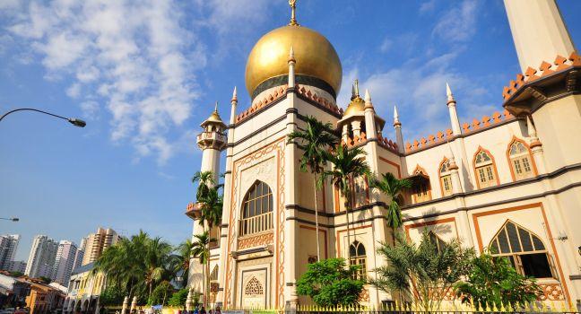 exterior-sultan-mosque-kampong-glam-singapore-asia_main